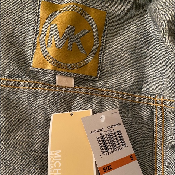 🌸Spring Sale🌸 Michael Kors Faux Fur Denim Jacket Collar LightInd JF91EU3N37 - Picture 8 of 8